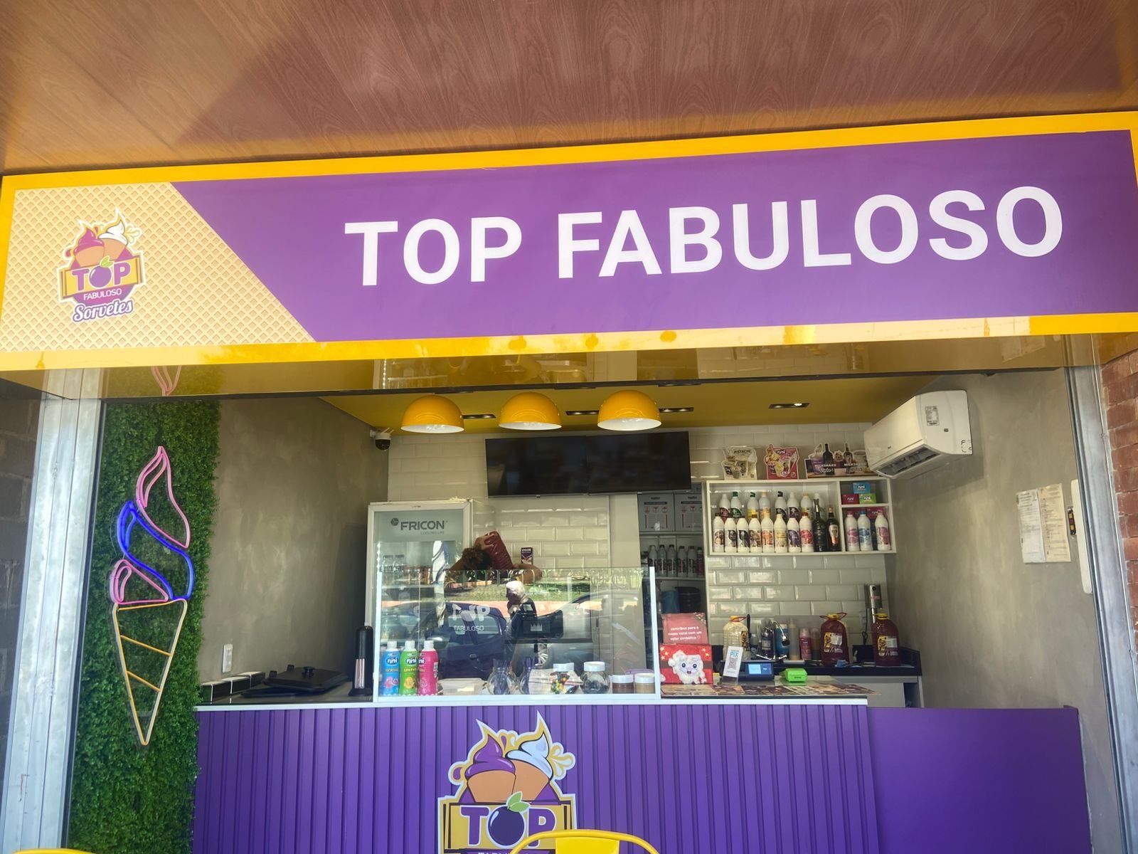 WhatsApp Image 2025-11-21 at 18.23.54